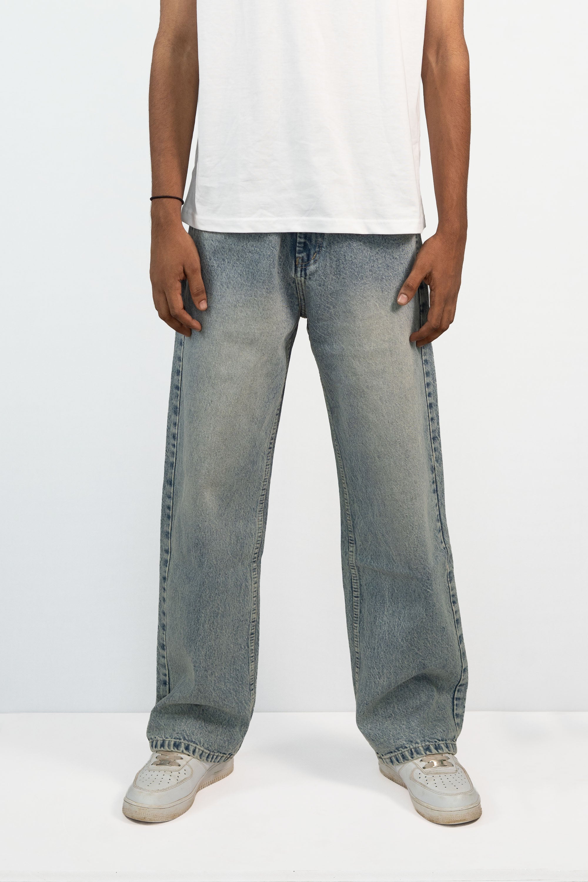 STRAIGHT FIT JEANS-WHITE BLUE