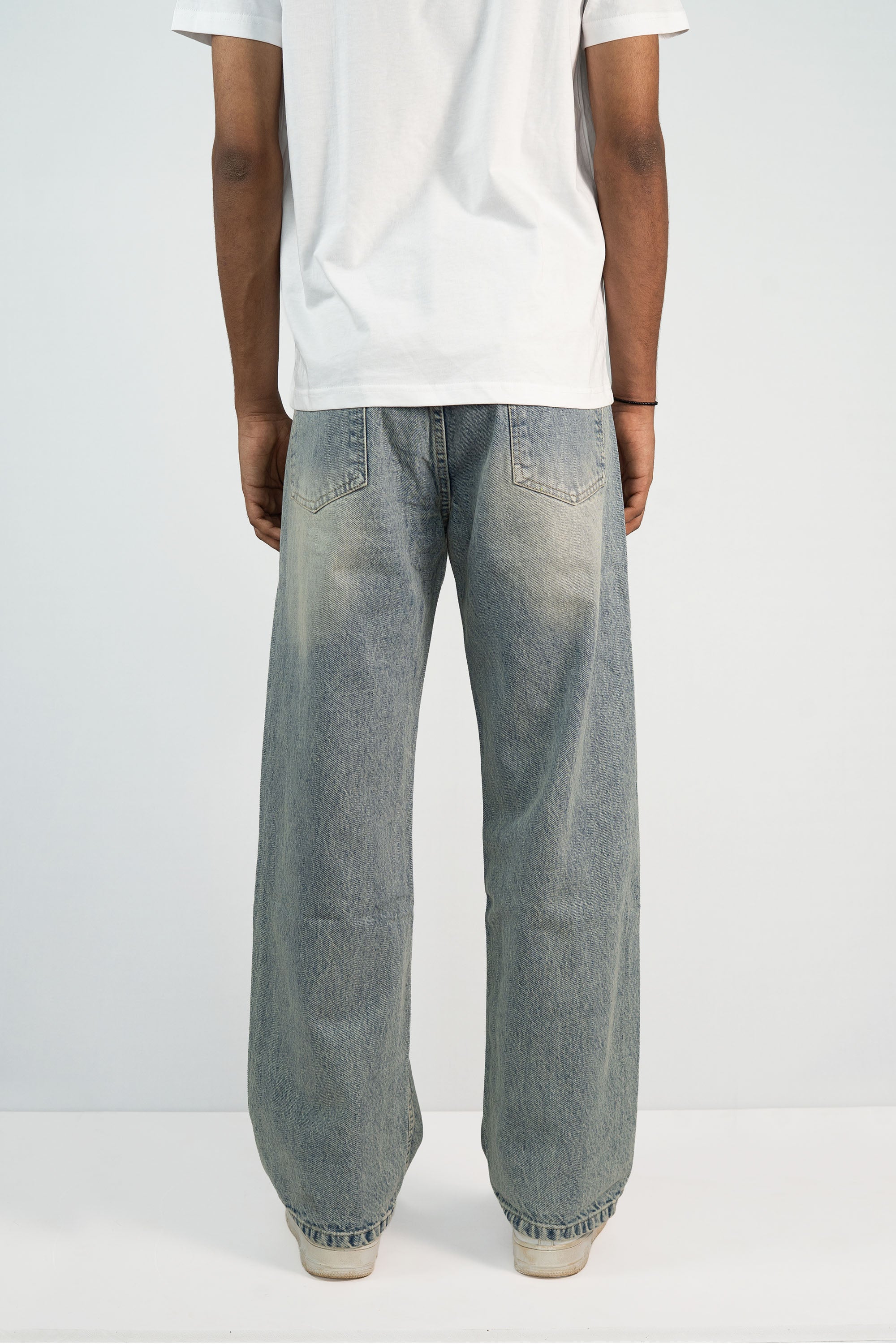 STRAIGHT FIT JEANS-WHITE BLUE