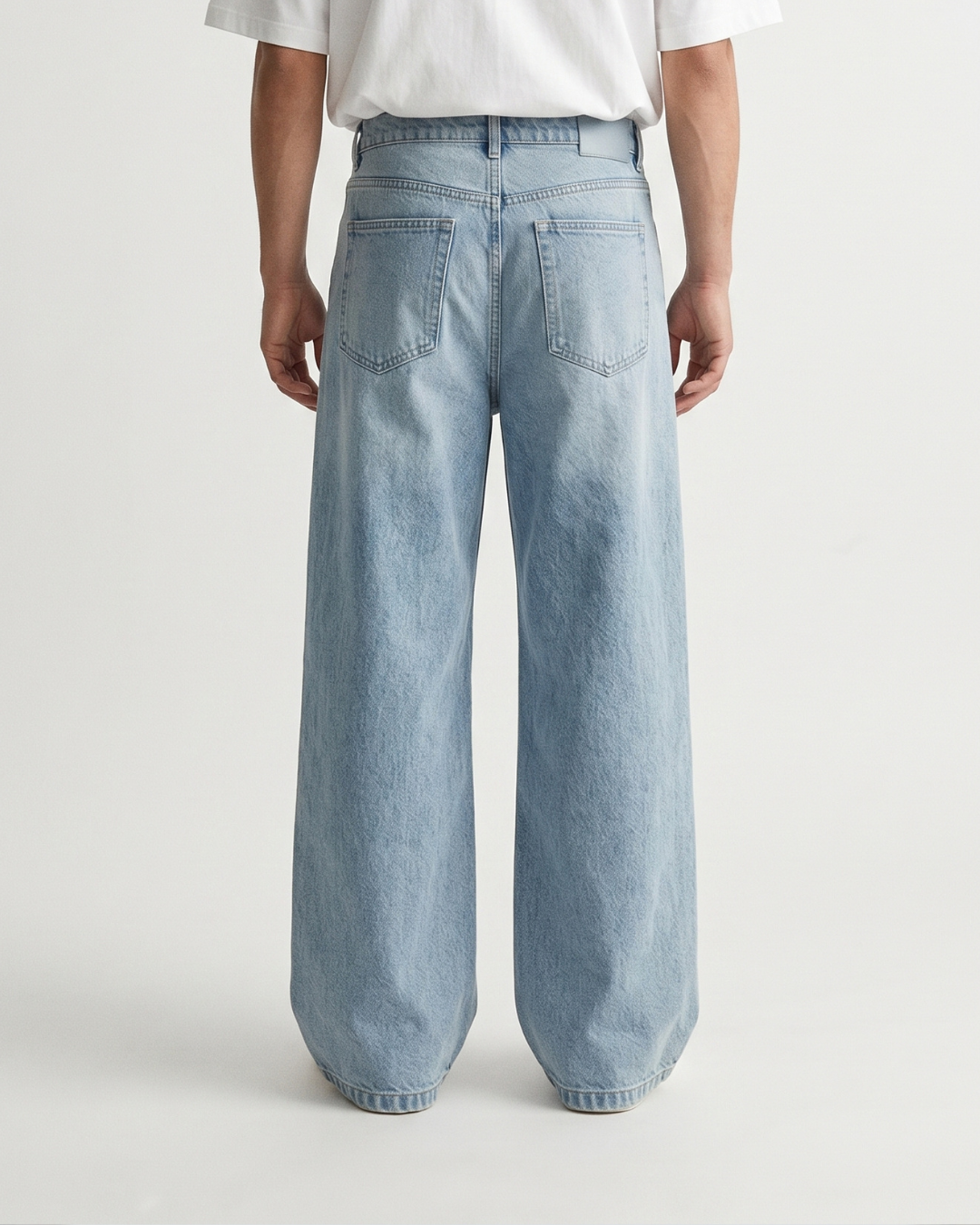 STRAIGHT FIT JEANS-LIGHT BLUE