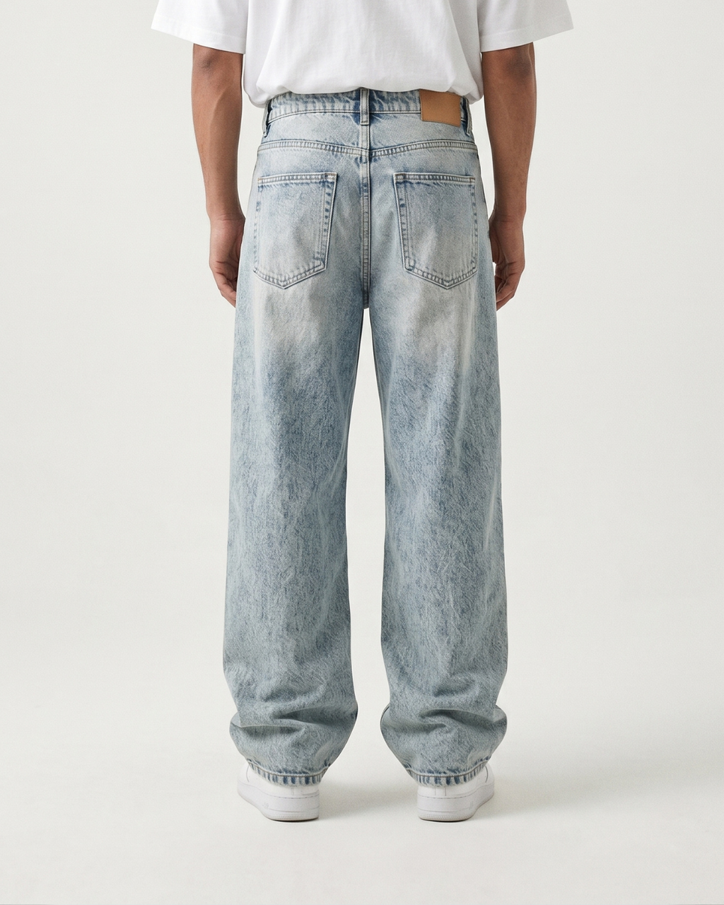 STRAIGHT FIT JEANS-WHITE BLUE