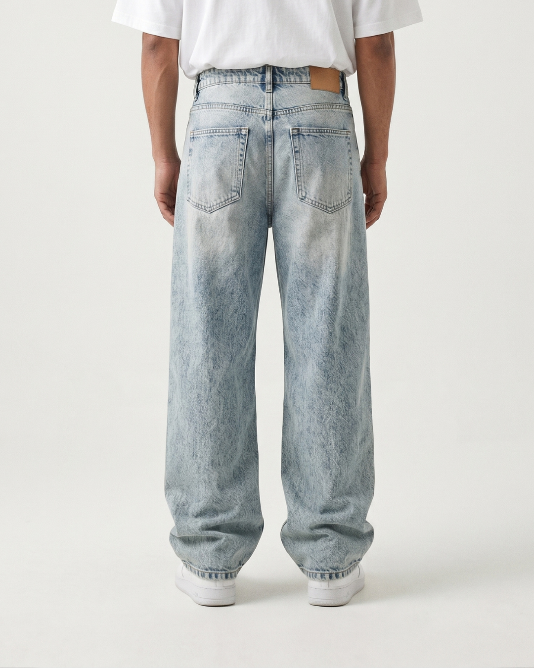 STRAIGHT FIT JEANS-WHITE BLUE